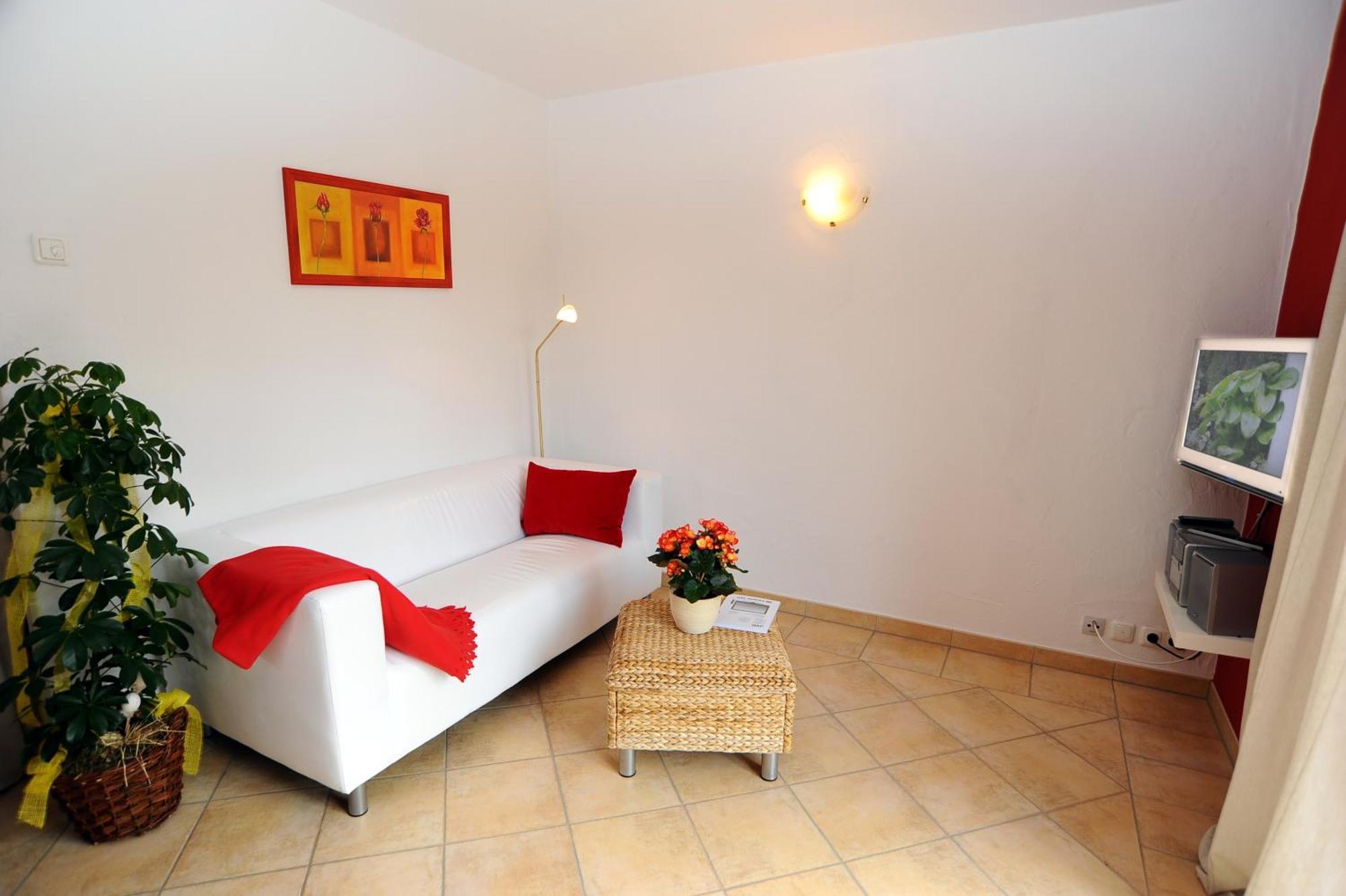 Kastanienhof Apartment บวร์ก ภายนอก รูปภาพ